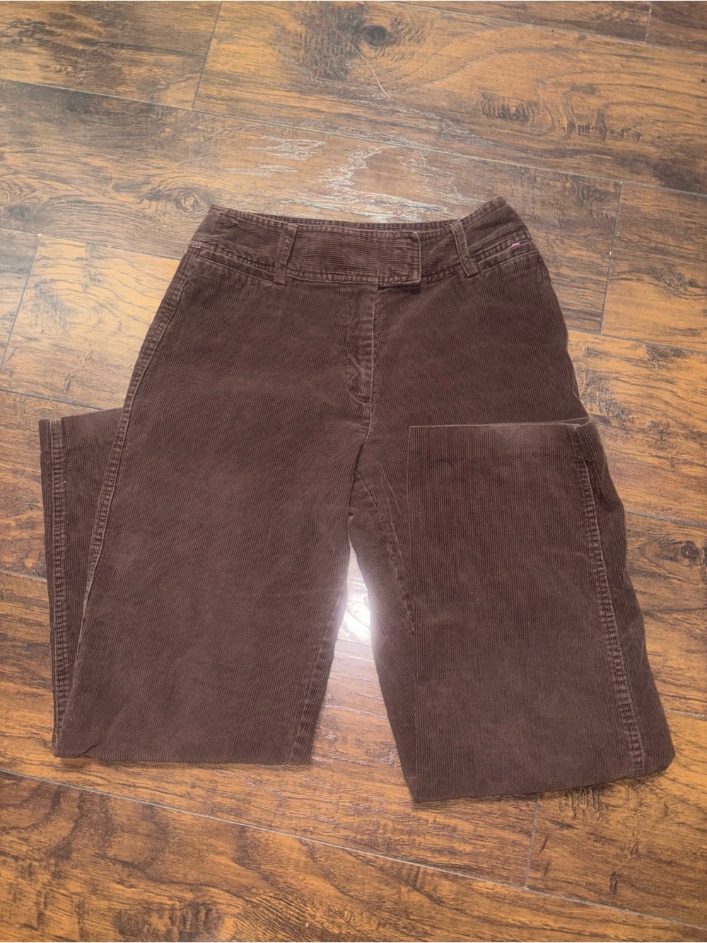 Women’s Straight-Leg Corduroy Jeans in Dark Brown